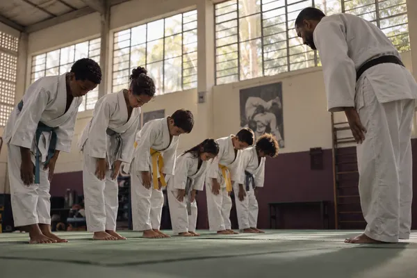 Aula de judô infantil